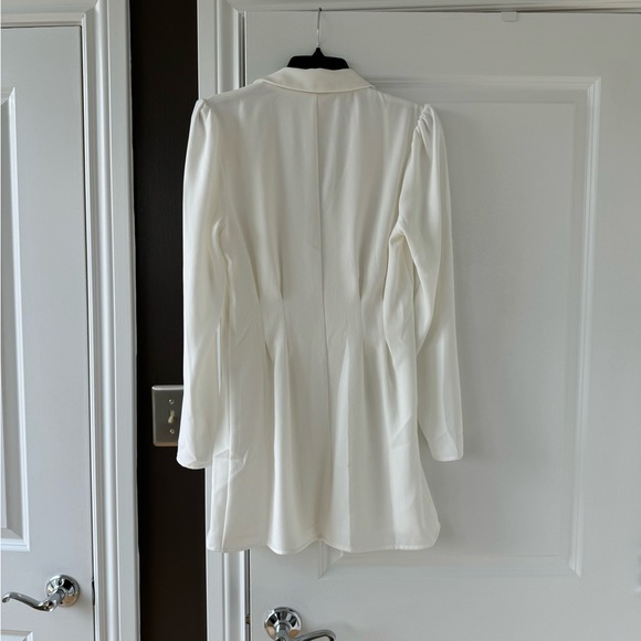 White blazer dress - Picture 2 of 2